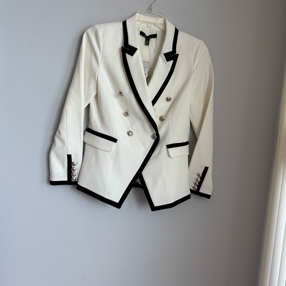 White House Black market Size 8 contrast studio Blazer White With Black
